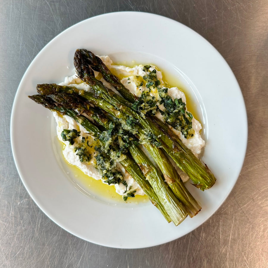 GRILLED ASPARAGUS W. SUPERSTRACCIA