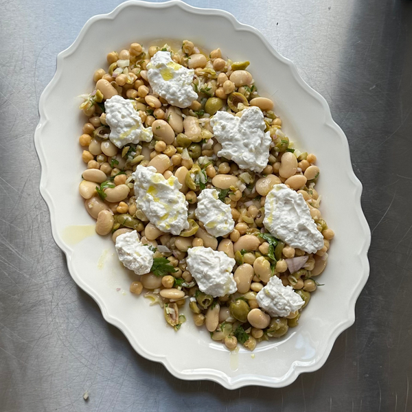 MR ORGANIC BUTTER BEAN & CHICKPEA SALAD FT SUPERSTRACCIA®